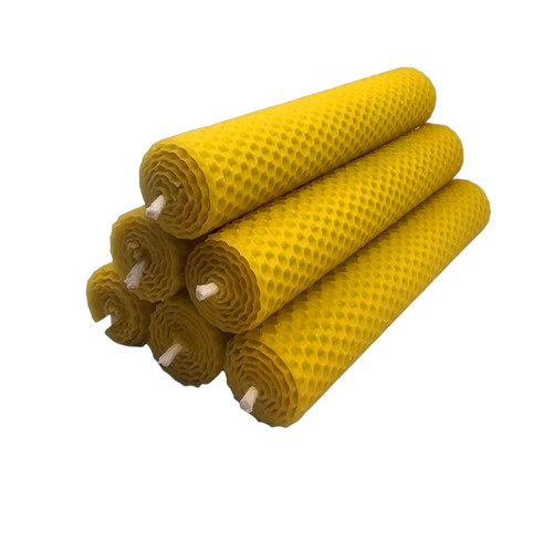Bienenwachskerzen gerollt aus